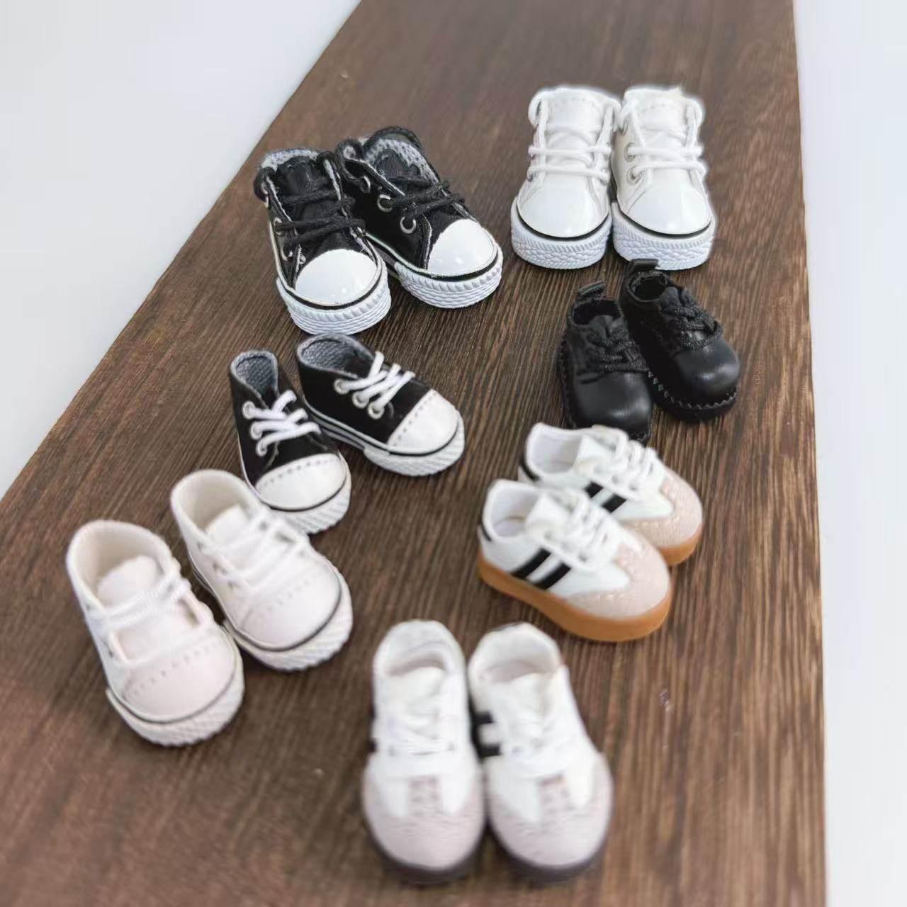 German Training Sneakers Casua - đánh giá và giá Sneaker Care Accessories
